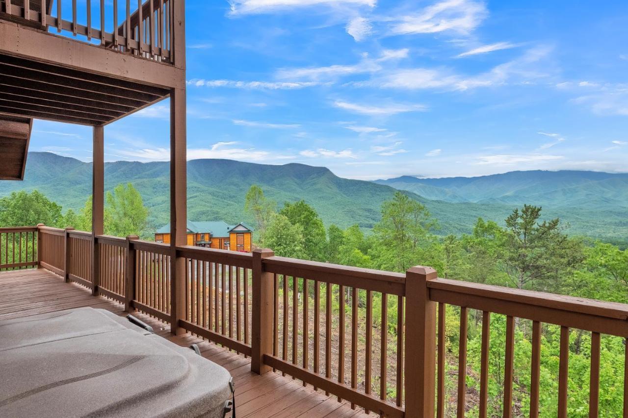 Sky Views - Panoramic Views Cabin Gatlinburg Bagian luar foto