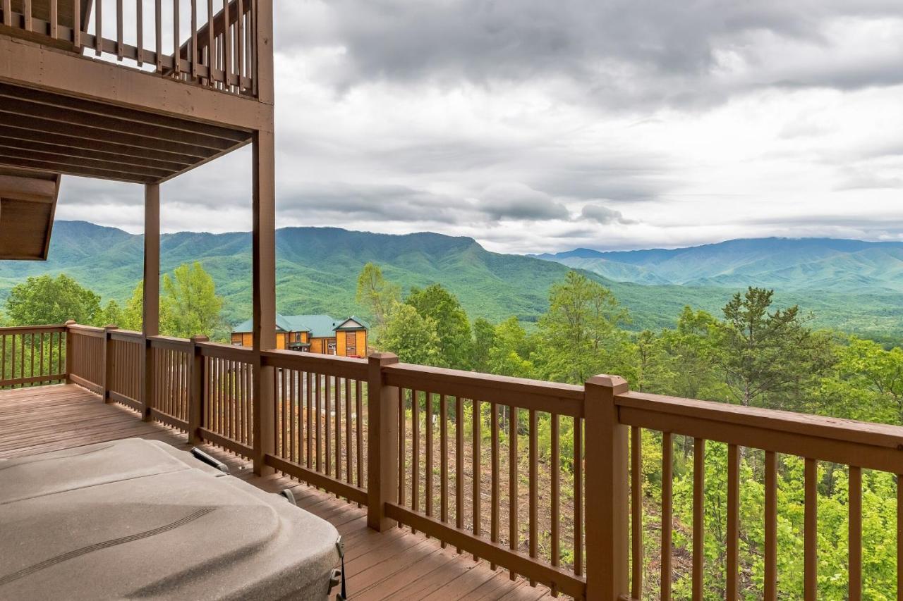 Sky Views - Panoramic Views Cabin Gatlinburg Bagian luar foto