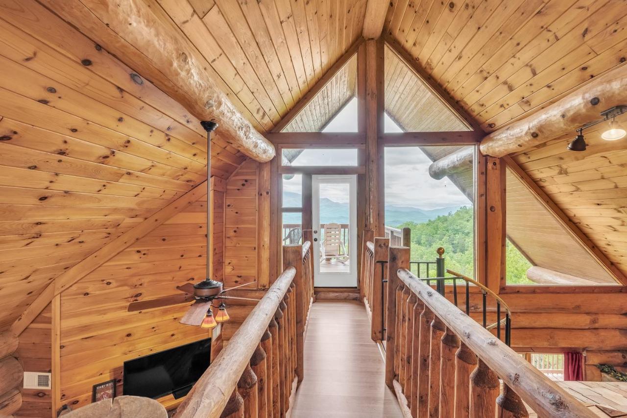 Sky Views - Panoramic Views Cabin Gatlinburg Bagian luar foto